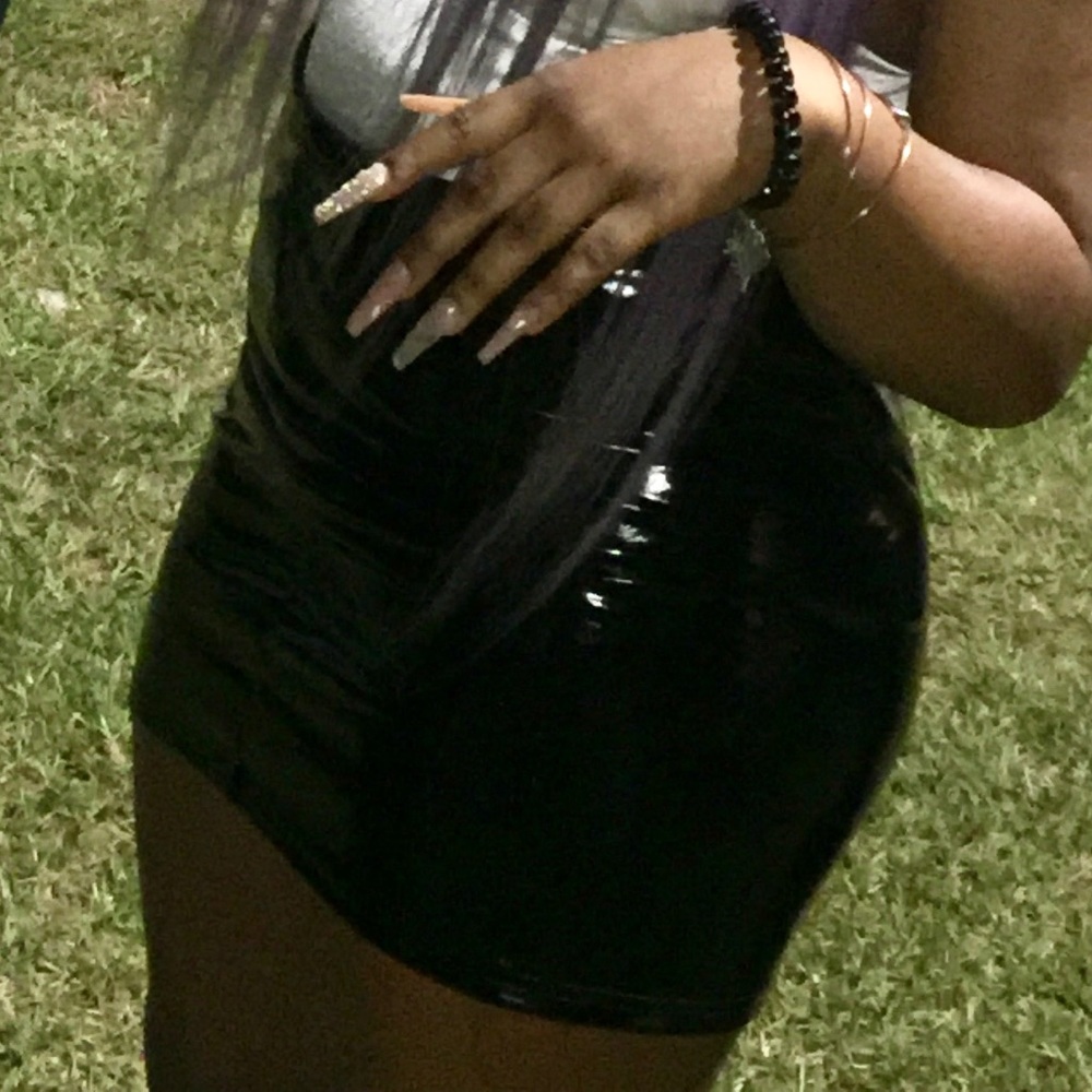 Skirt - Picture 2 of 2